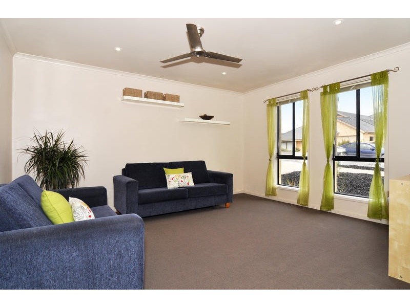 7 Coulter Street, Flagstaff Hill SA 5159