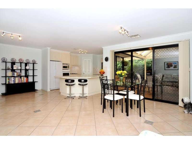 1 River Glen Place, Flagstaff Hill SA 5159