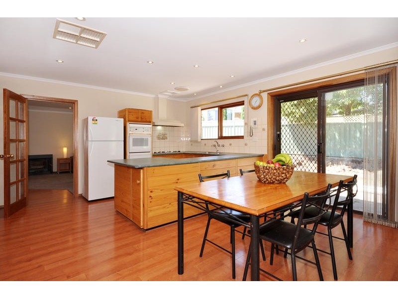 4 Moffatt Court, Flagstaff Hill SA 5159