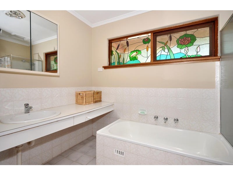 4 Moffatt Court, Flagstaff Hill SA 5159