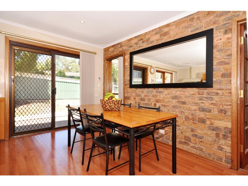 4 Moffatt Court, Flagstaff Hill SA 5159