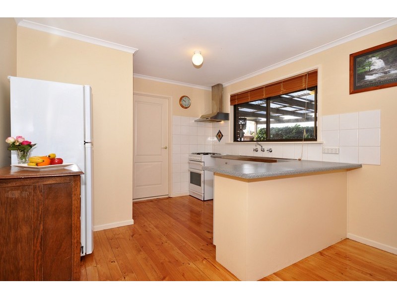 9 Scarvell Avenue, Trott Park SA 5158