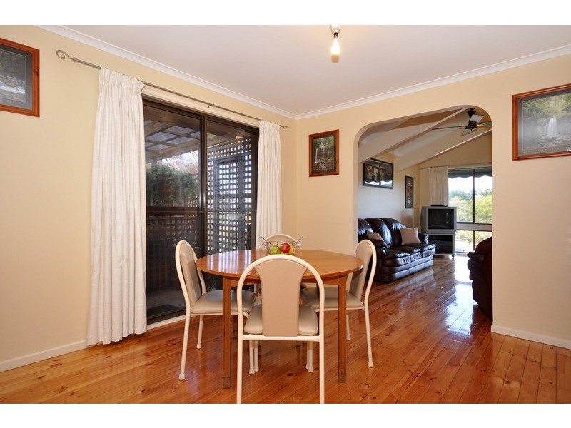 9 Scarvell Avenue, Trott Park SA 5158