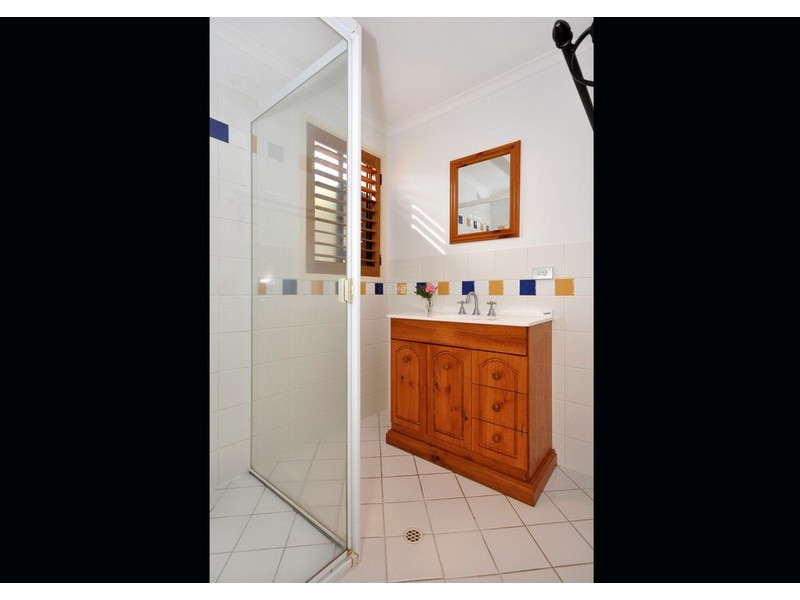9 Scarvell Avenue, Trott Park SA 5158