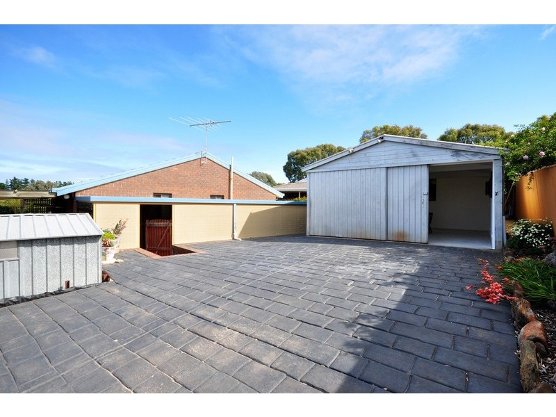 9 Scarvell Avenue, Trott Park SA 5158
