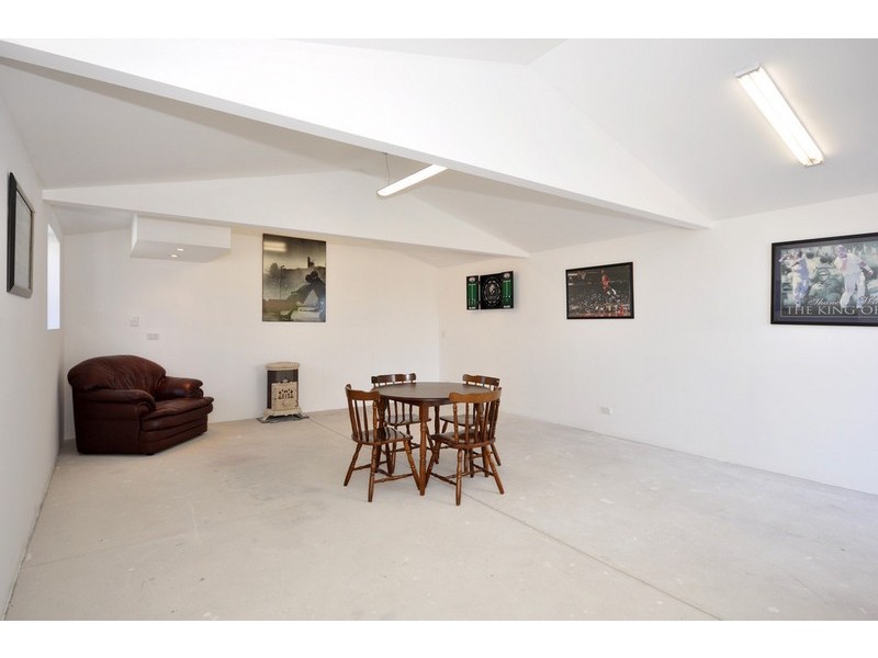 9 Scarvell Avenue, Trott Park SA 5158