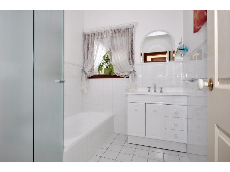 4 Abiona Street, Flagstaff Hill SA 5159