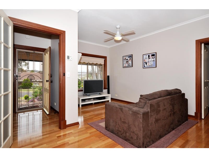 4 Abiona Street, Flagstaff Hill SA 5159