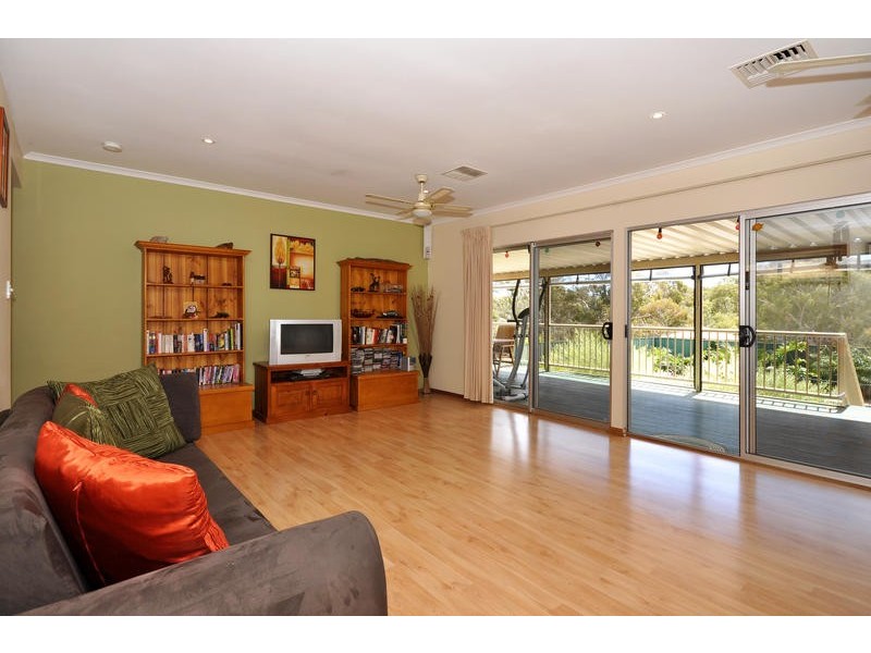 10 Hams Road, Flagstaff Hill SA 5159