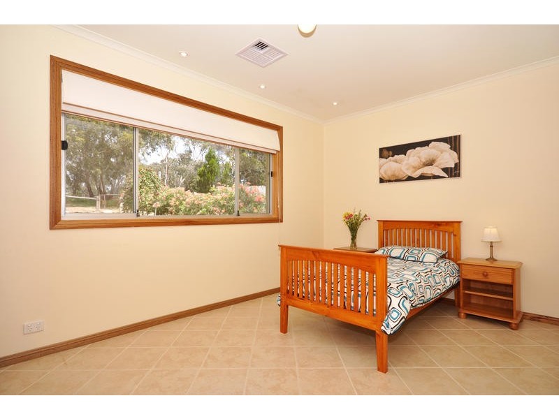 10 Hams Road, Flagstaff Hill SA 5159