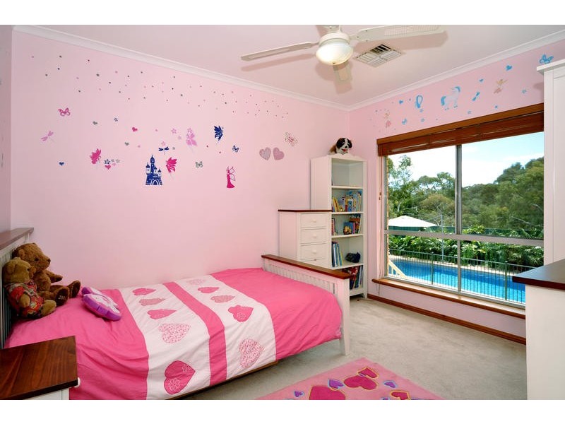 10 Hams Road, Flagstaff Hill SA 5159