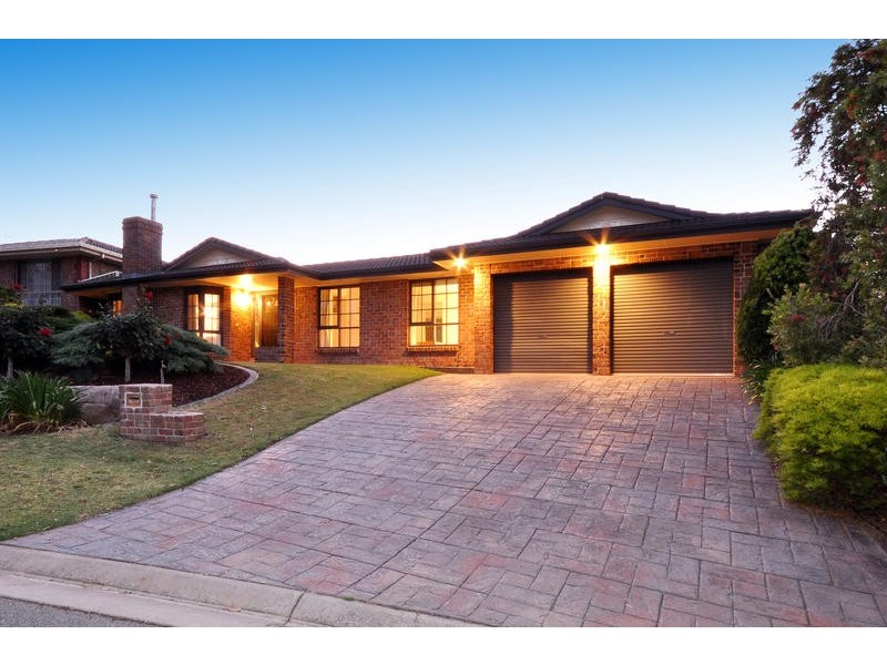 22 Crossdale Drive, Aberfoyle Park SA 5159