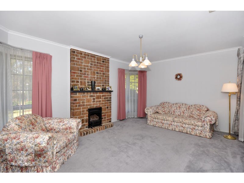 22 Crossdale Drive, Aberfoyle Park SA 5159