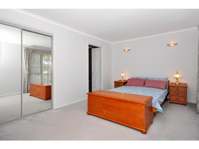 22 Crossdale Drive, Aberfoyle Park SA 5159