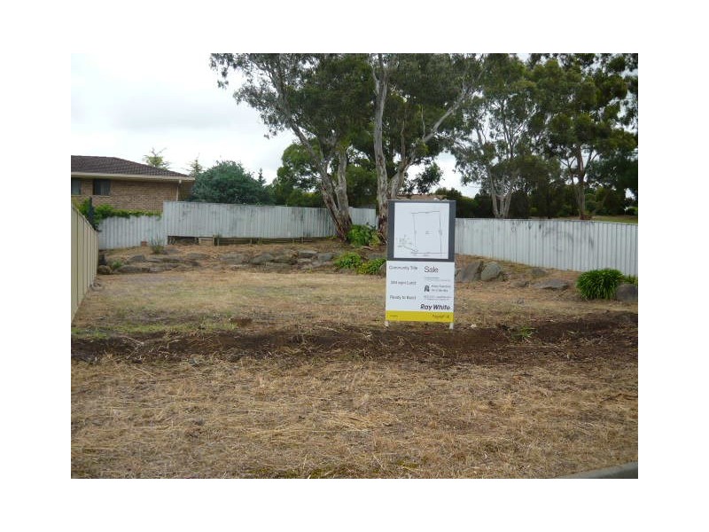 Lot 702 Roxanne Avenue, Aberfoyle Park SA 5159