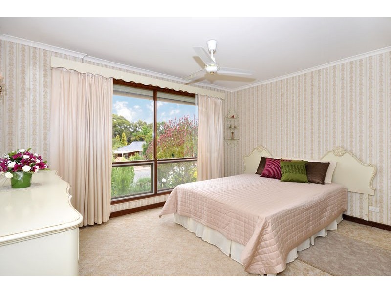 92 Ridgway Drive, Flagstaff Hill SA 5159