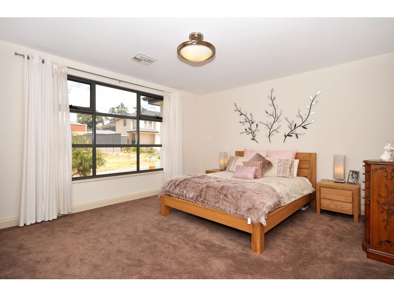 13 Evergreen Parade, Flagstaff Hill SA 5159