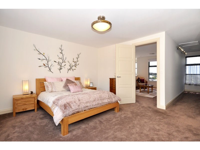 13 Evergreen Parade, Flagstaff Hill SA 5159