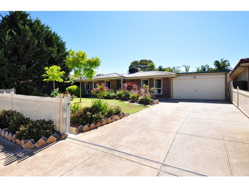 2 Peter Court, O’halloran Hill SA 5158