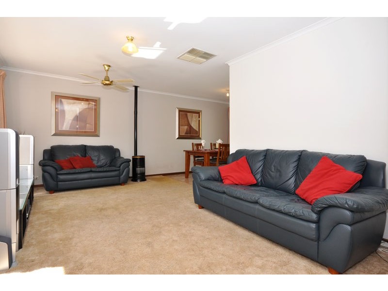 4 Ivy Street, Aberfoyle Park SA 5159