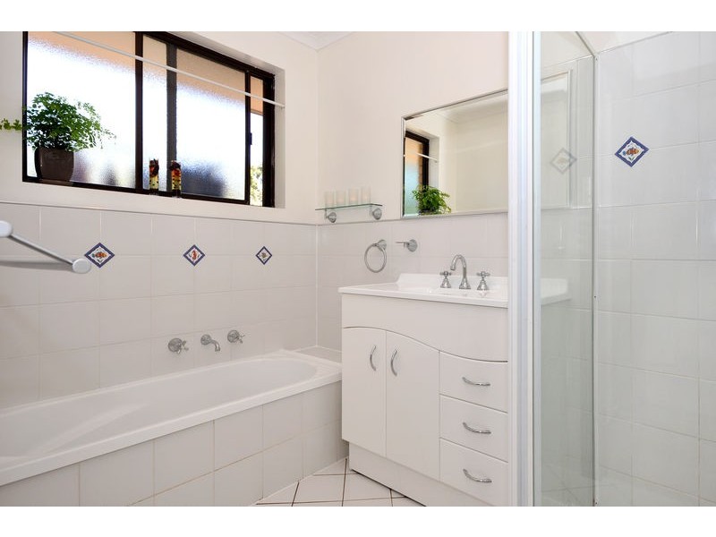 4 Ivy Street, Aberfoyle Park SA 5159