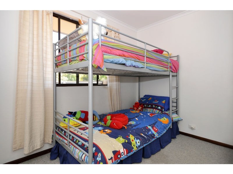 4 Ivy Street, Aberfoyle Park SA 5159