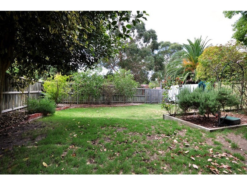 7 Dumphries Street, Flagstaff Hill SA 5159
