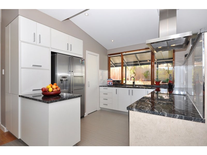 16 Nightingale Crescent, O’halloran Hill SA 5158