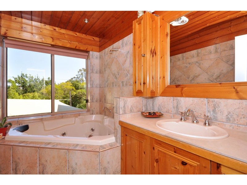 16 Nightingale Crescent, O’halloran Hill SA 5158