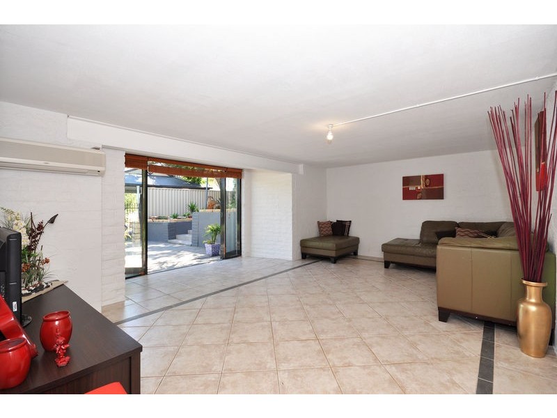 16 Nightingale Crescent, O’halloran Hill SA 5158