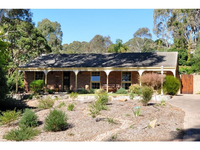 6 Horseshoe Drive, Aberfoyle Park SA 5159