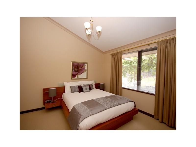 42 Ridgway Drive, Flagstaff Hill SA 5159