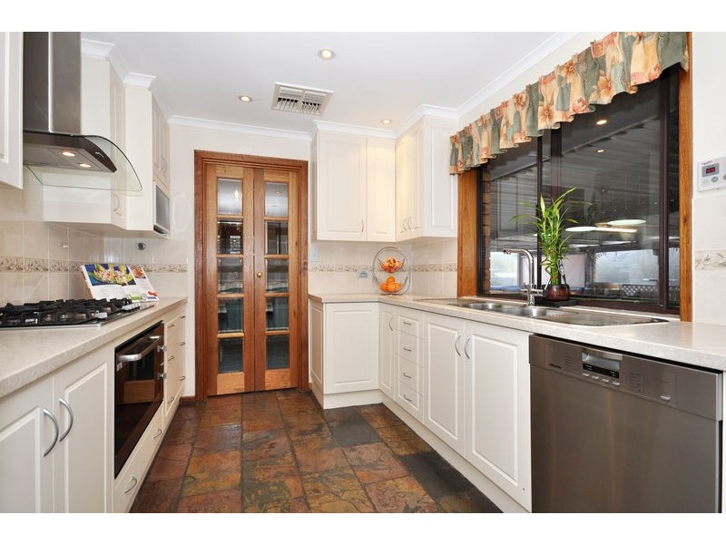 18 Cosgrove Crescent, Old Reynella SA 5161