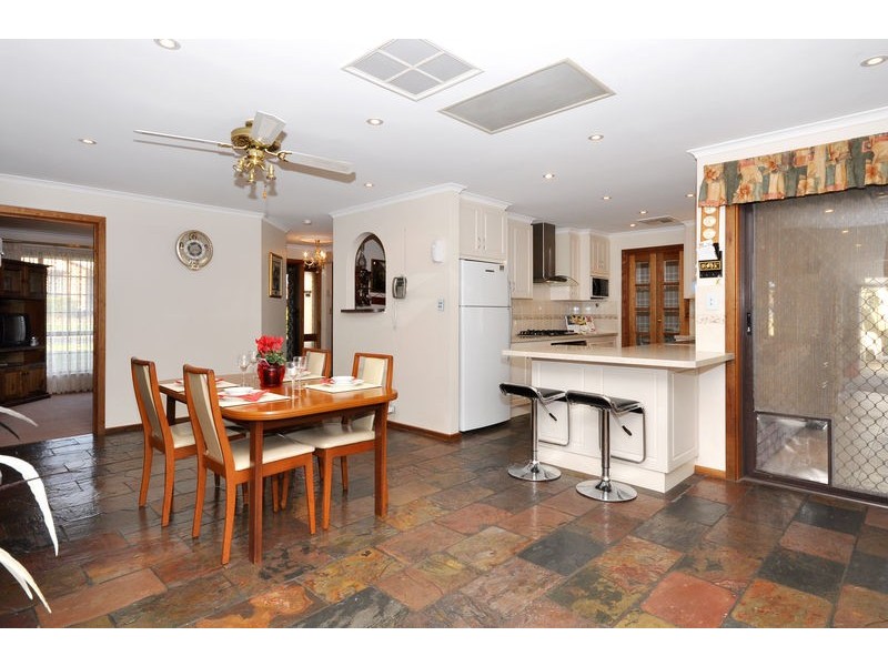 18 Cosgrove Crescent, Old Reynella SA 5161