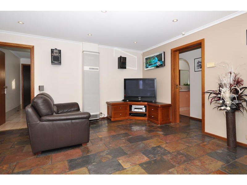 18 Cosgrove Crescent, Old Reynella SA 5161