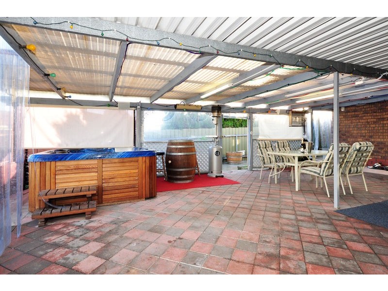 18 Cosgrove Crescent, Old Reynella SA 5161