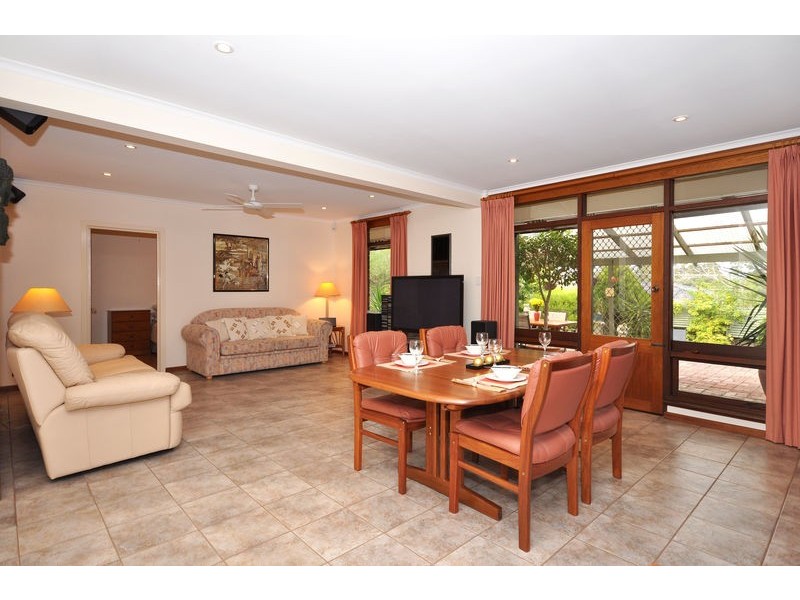 4 Glenarm Court, Flagstaff Hill SA 5159