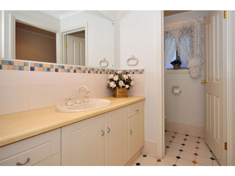 3 Kristen Court, Coromandel Valley SA 5051