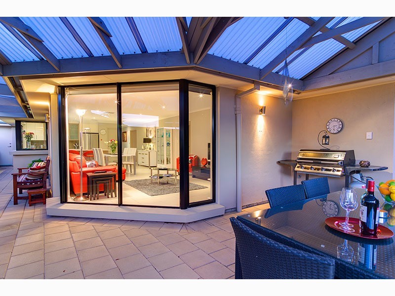 19 Acacia Grove, Flagstaff Hill SA 5159