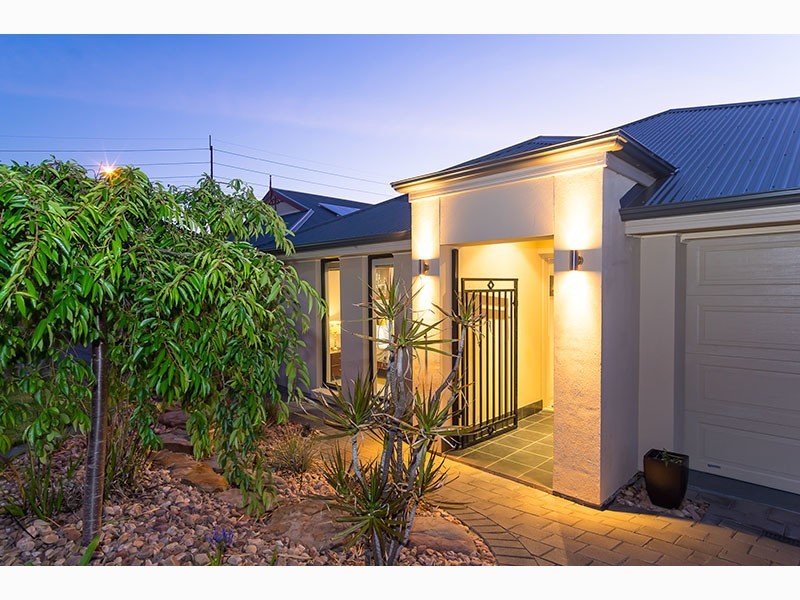 19 Acacia Grove, Flagstaff Hill SA 5159