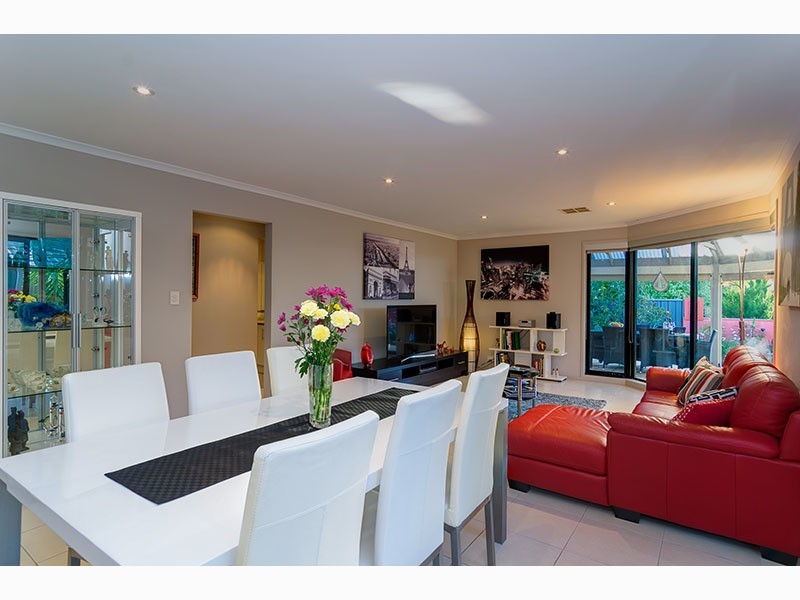 19 Acacia Grove, Flagstaff Hill SA 5159