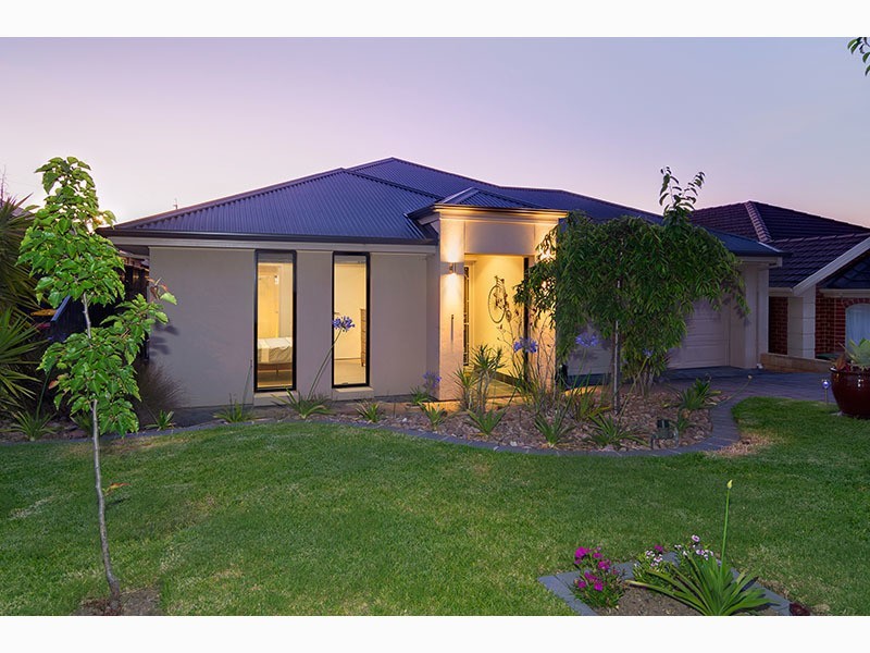 19 Acacia Grove, Flagstaff Hill SA 5159