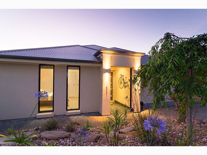 19 Acacia Grove, Flagstaff Hill SA 5159