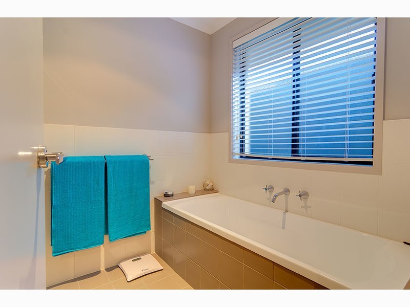 19 Acacia Grove, Flagstaff Hill SA 5159