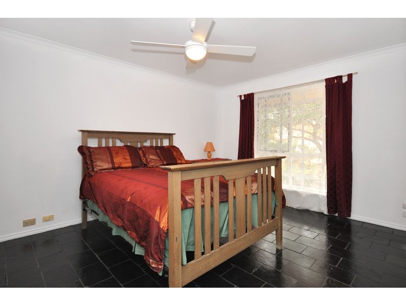 21 Champagne Crescent, Woodcroft SA 5162