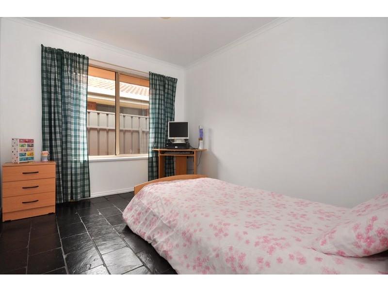 21 Champagne Crescent, Woodcroft SA 5162