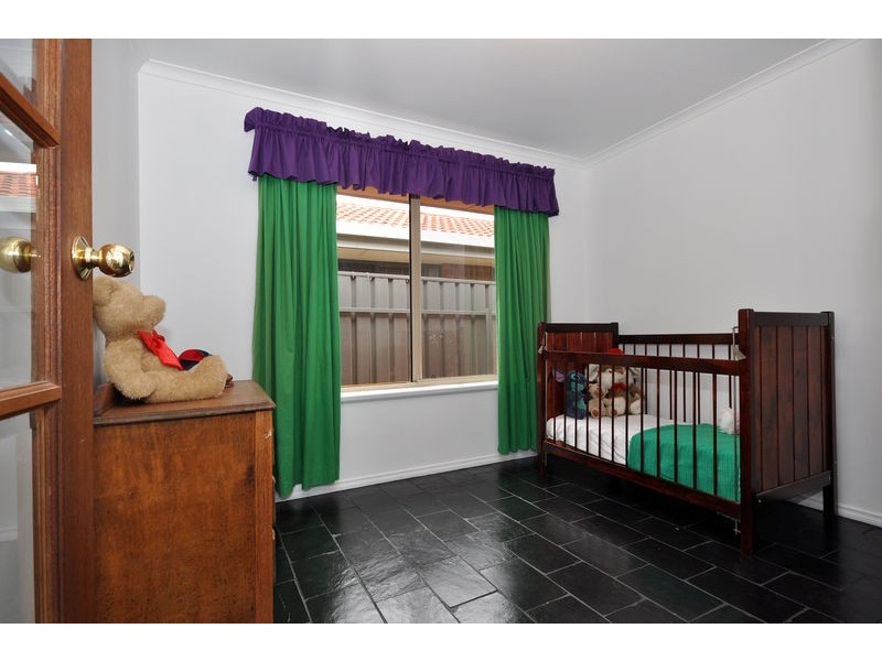 21 Champagne Crescent, Woodcroft SA 5162