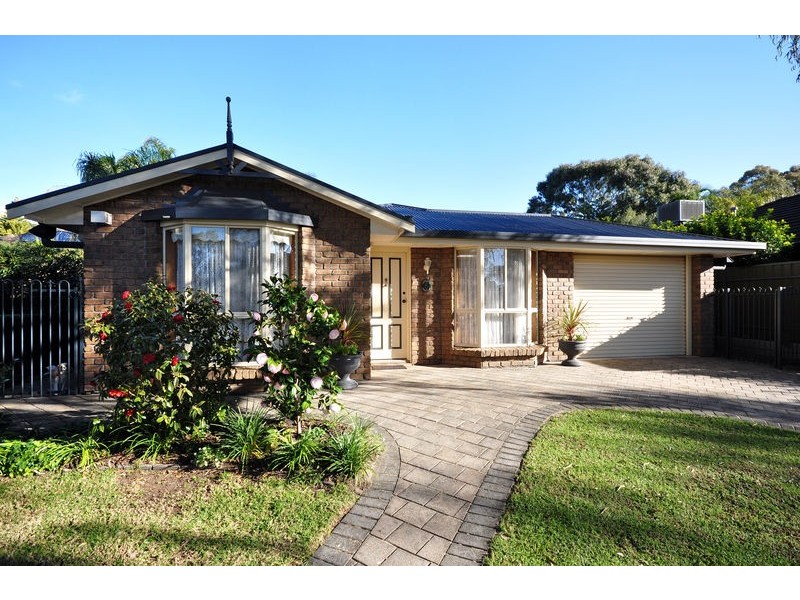 5 Petrel Court, Flagstaff Hill SA 5159