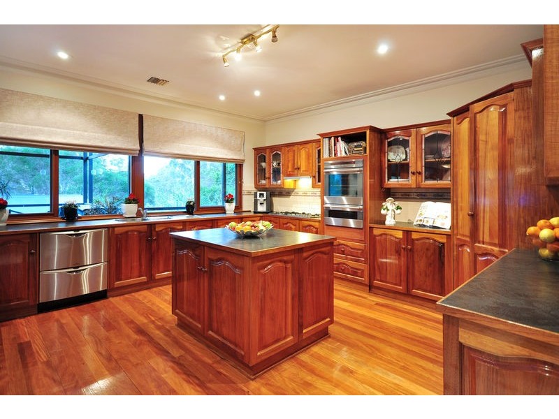 16 Cormorant Avenue, Flagstaff Hill SA 5159