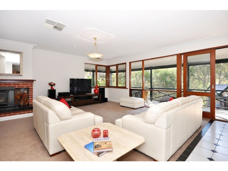 16 Cormorant Avenue, Flagstaff Hill SA 5159